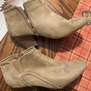 GUC Tan Suede Ankle Boots Size 9